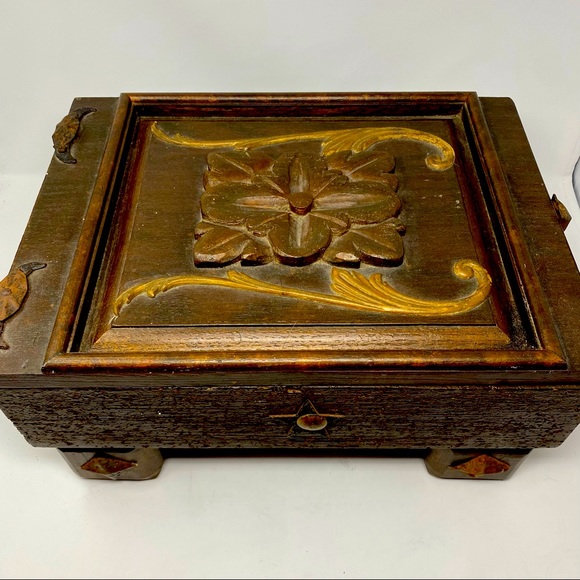 Potpourri Vintage Big Wooden Carved Box 16”x12”x8” - Picture 1 of 12